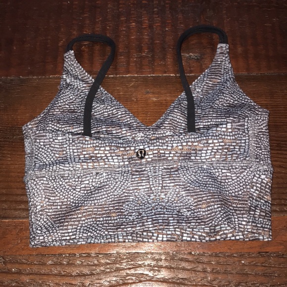 Lulu lemon sports bra - Picture 3 of 4